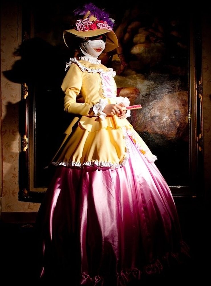 b08038bcbbfc793421fd839d397a498f-740x1000-1